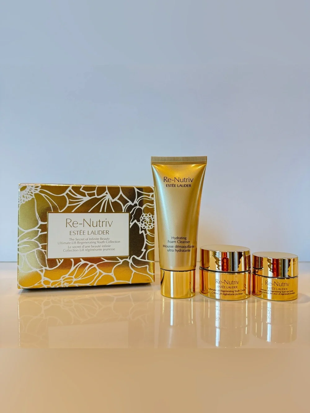 NIB Estee Lauder 3-Pc Re-Nutriv Ultimate Lift Regenerating Youth Travel Set - Picture 2 of 7